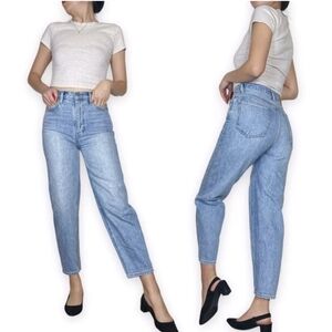 Aritzia Denim Forum The Gia High Rise Carrot Jeans Size 25 Barrel Leg EUC